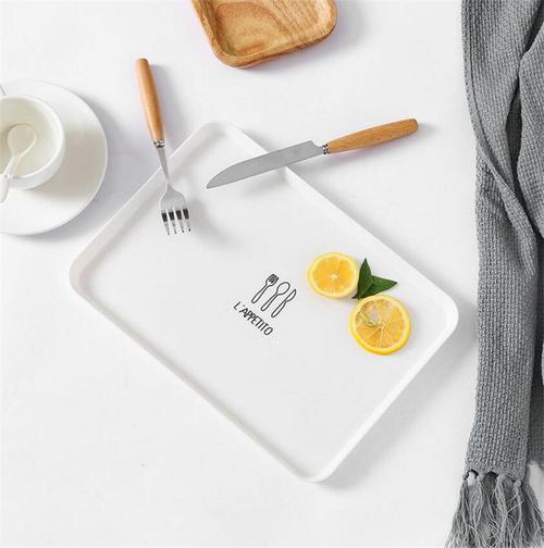 纺织品,针织品及原料批发;服装批发;鞋帽批发;化妆品及卫生用品批发